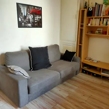 Apartment And Basic Flat Located In Montparnasse Paris